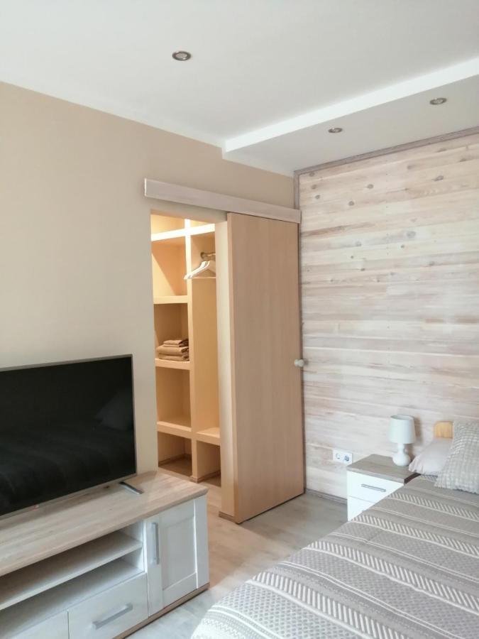 Apartamenti Miera Osta لييبايا المظهر الخارجي الصورة