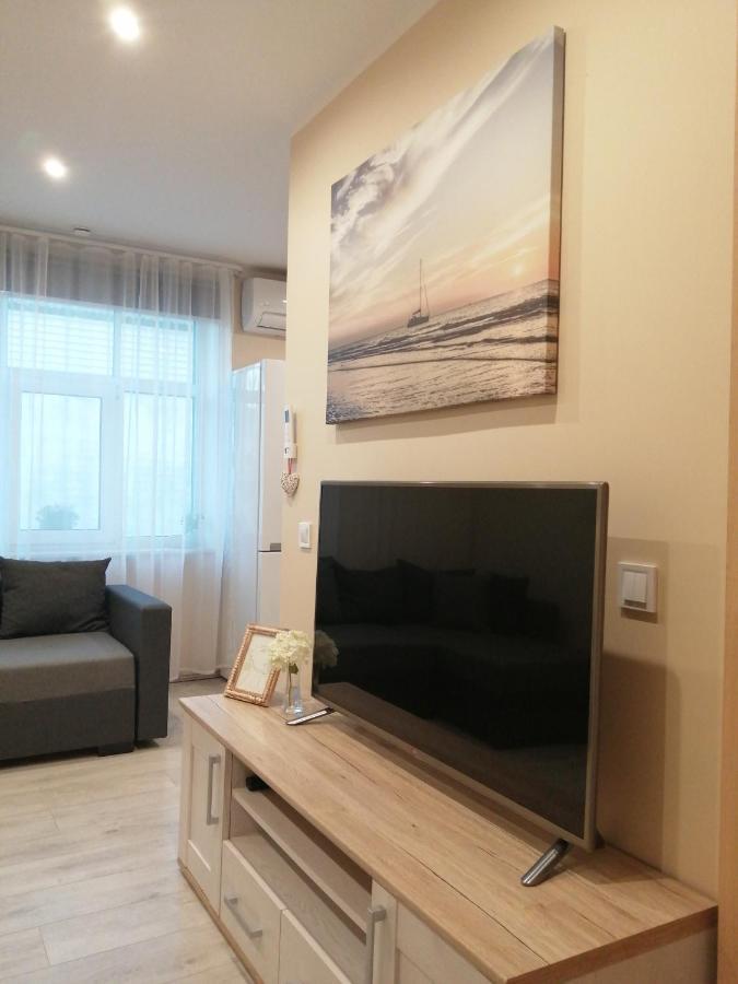 Apartamenti Miera Osta لييبايا المظهر الخارجي الصورة